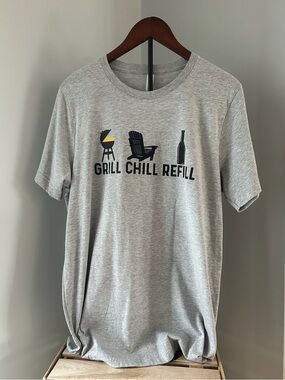 NWOT Men's Gray 'Grill Chill Refill' Graphic T-Shirt